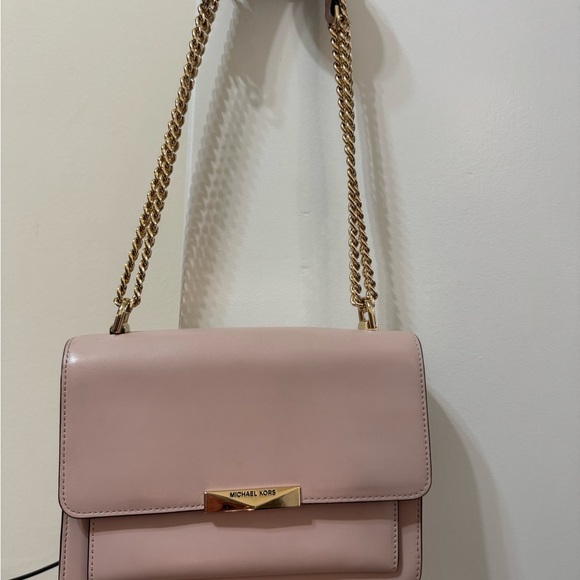 Michael Kors Blush Shoulder Bag with Gold Chain - Picture 1 of 4